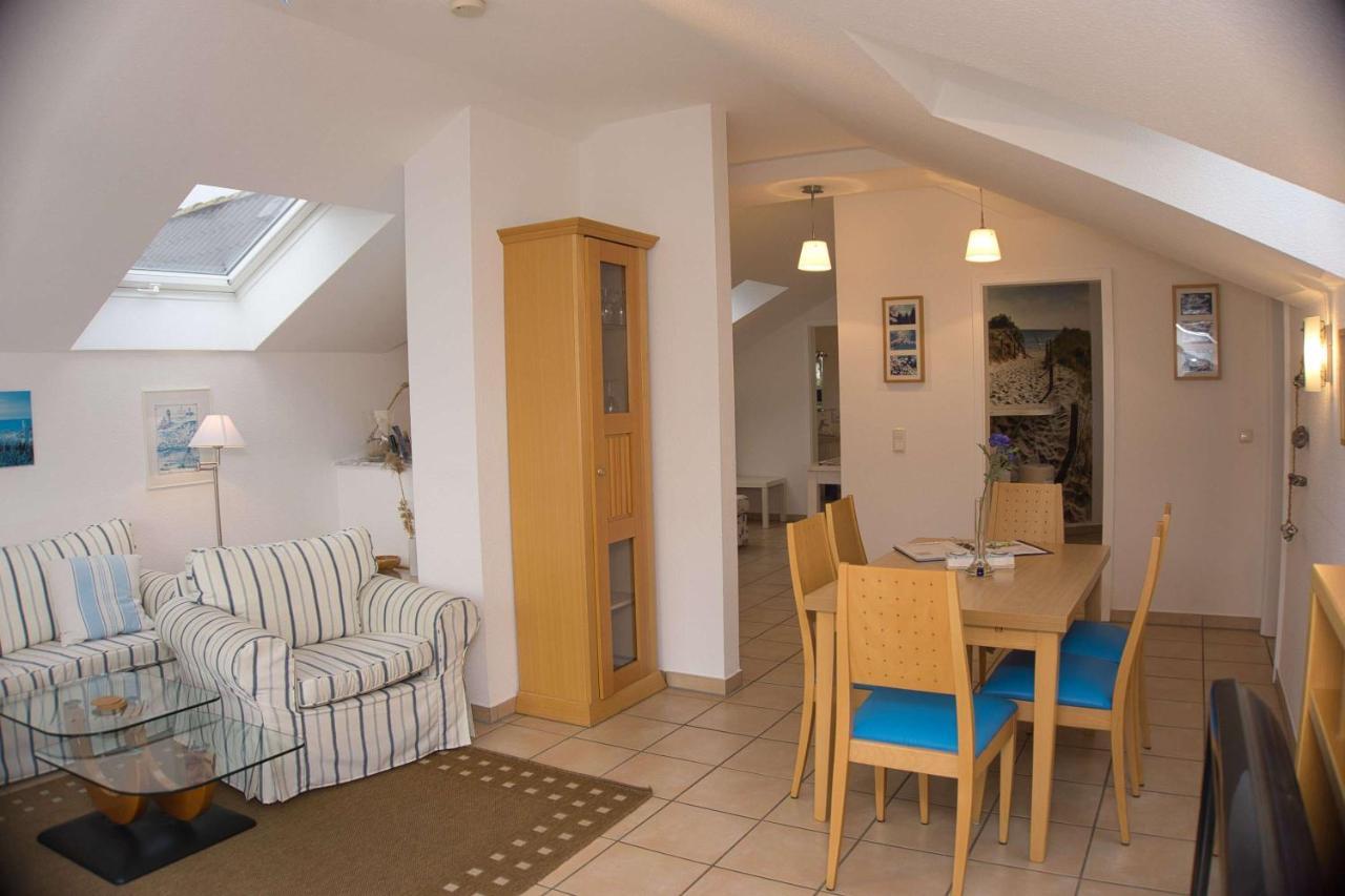 Balkon Mit Traumhaften Meerblick, Gratis Nutzung Vom Ahoi Erlebnisbad Und Sauna In Sellin Duenenhaus Fewo05 괴렌 외부 사진