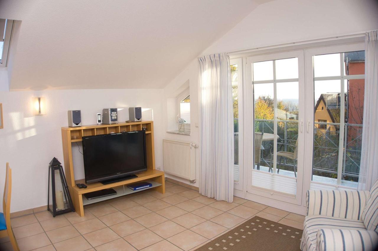 Balkon Mit Traumhaften Meerblick, Gratis Nutzung Vom Ahoi Erlebnisbad Und Sauna In Sellin Duenenhaus Fewo05 괴렌 외부 사진